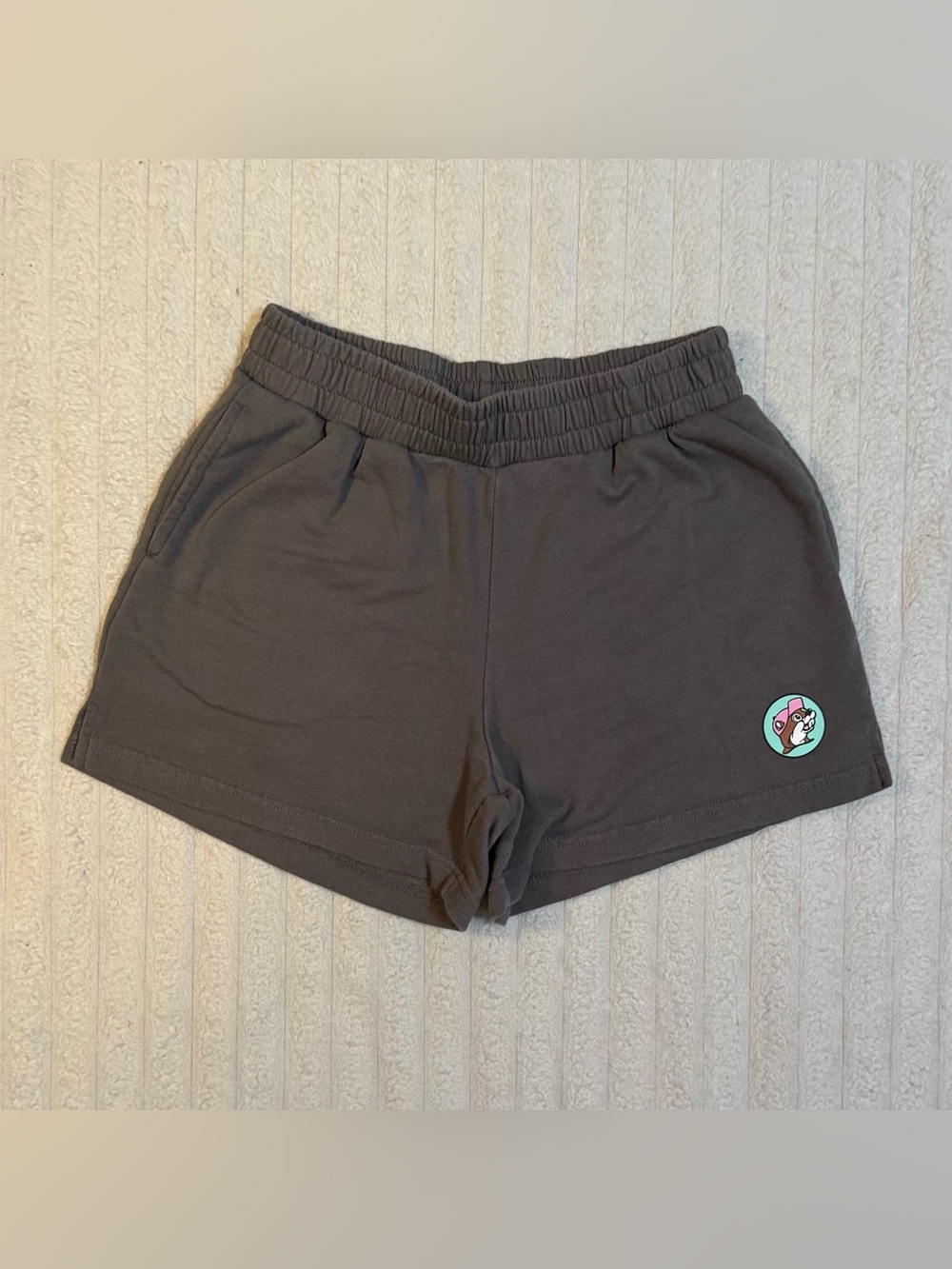 Buc-ee's Women's Grey Fleece Sweat Shorts With Beaver Logo & Pockets Size M